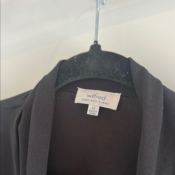 Wilfred Black Wrap Blouse - Picture 2 of 2